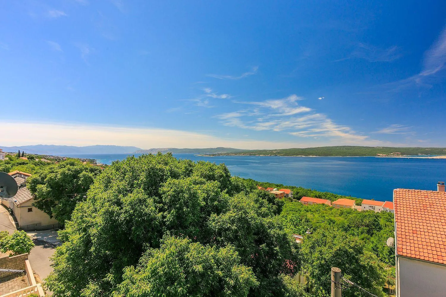 Toller Meerblick Nur 500 Meter Zum Strand Dramalj